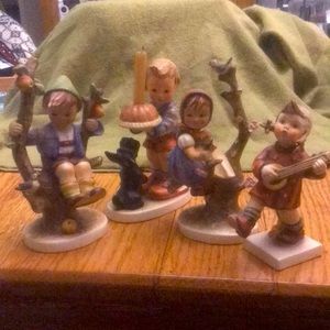 Vintage Hummel 4 figurines